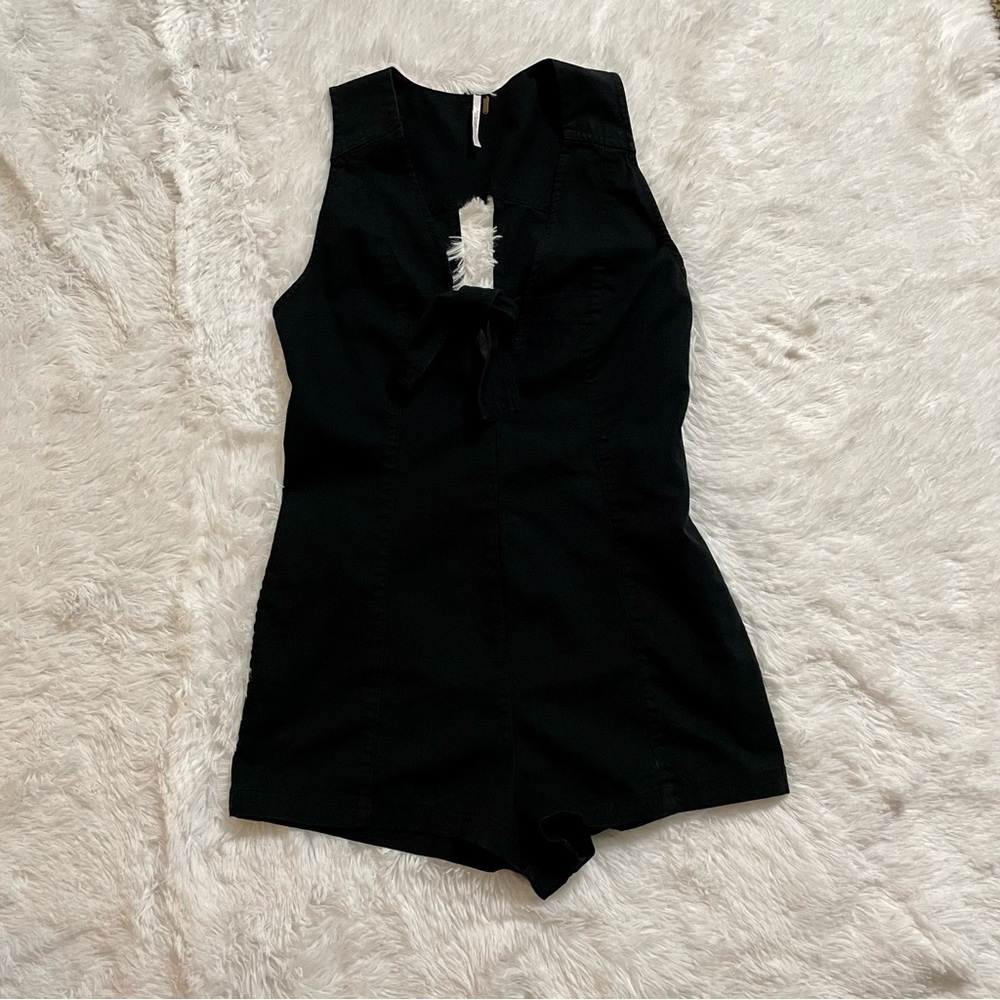 ✨4 for $16 Free People Daisy Romper!